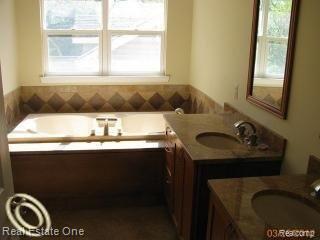 1 Devonshire Road Pleasant Ridge, MI 48069 - Photo 18 of 19 A-1 MASTER BATH.jpg