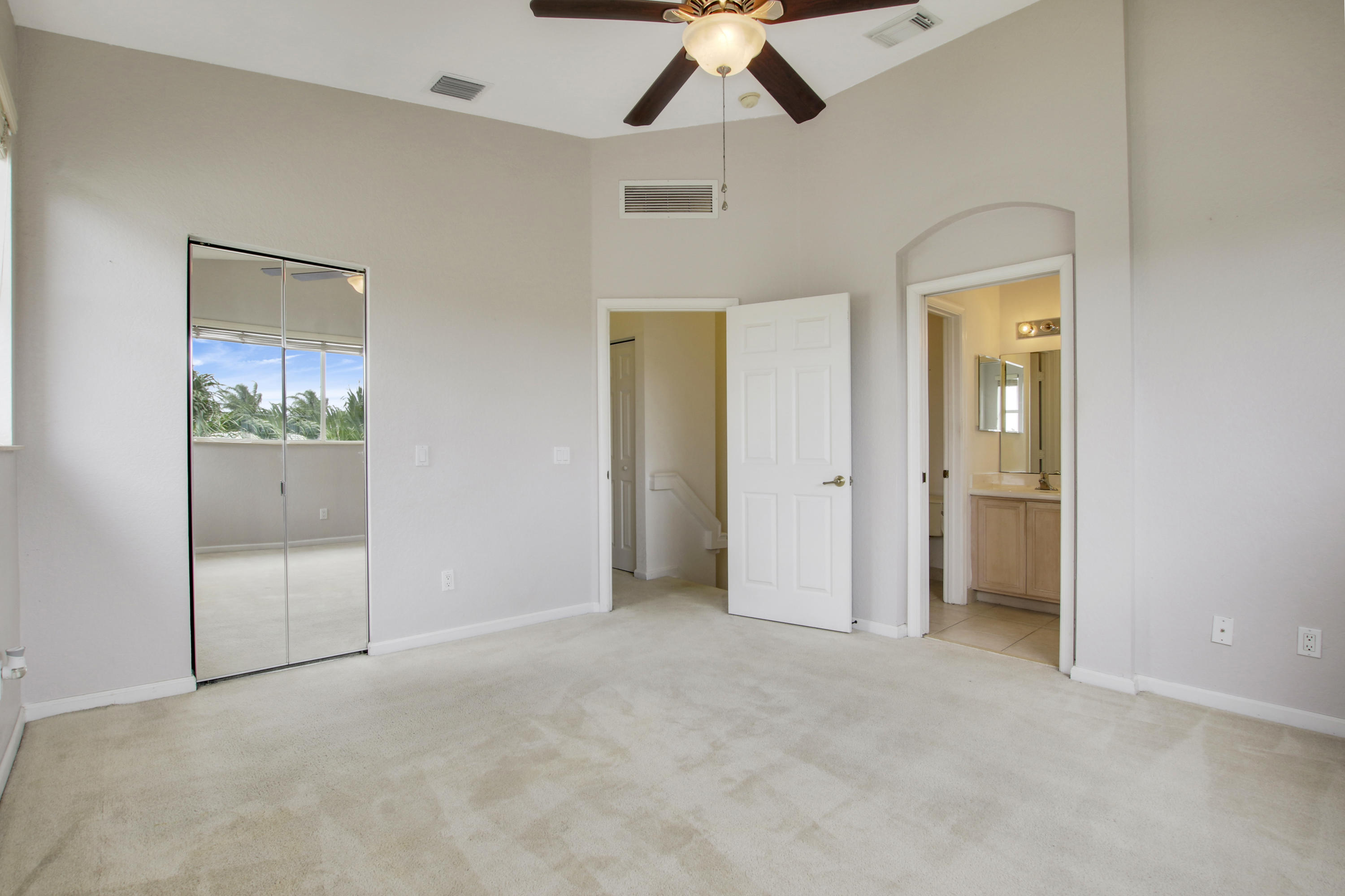 3111 Laurel Ridge Circle Riviera Beach, FL 33404 - Photo 14 of 30 Upstairs master