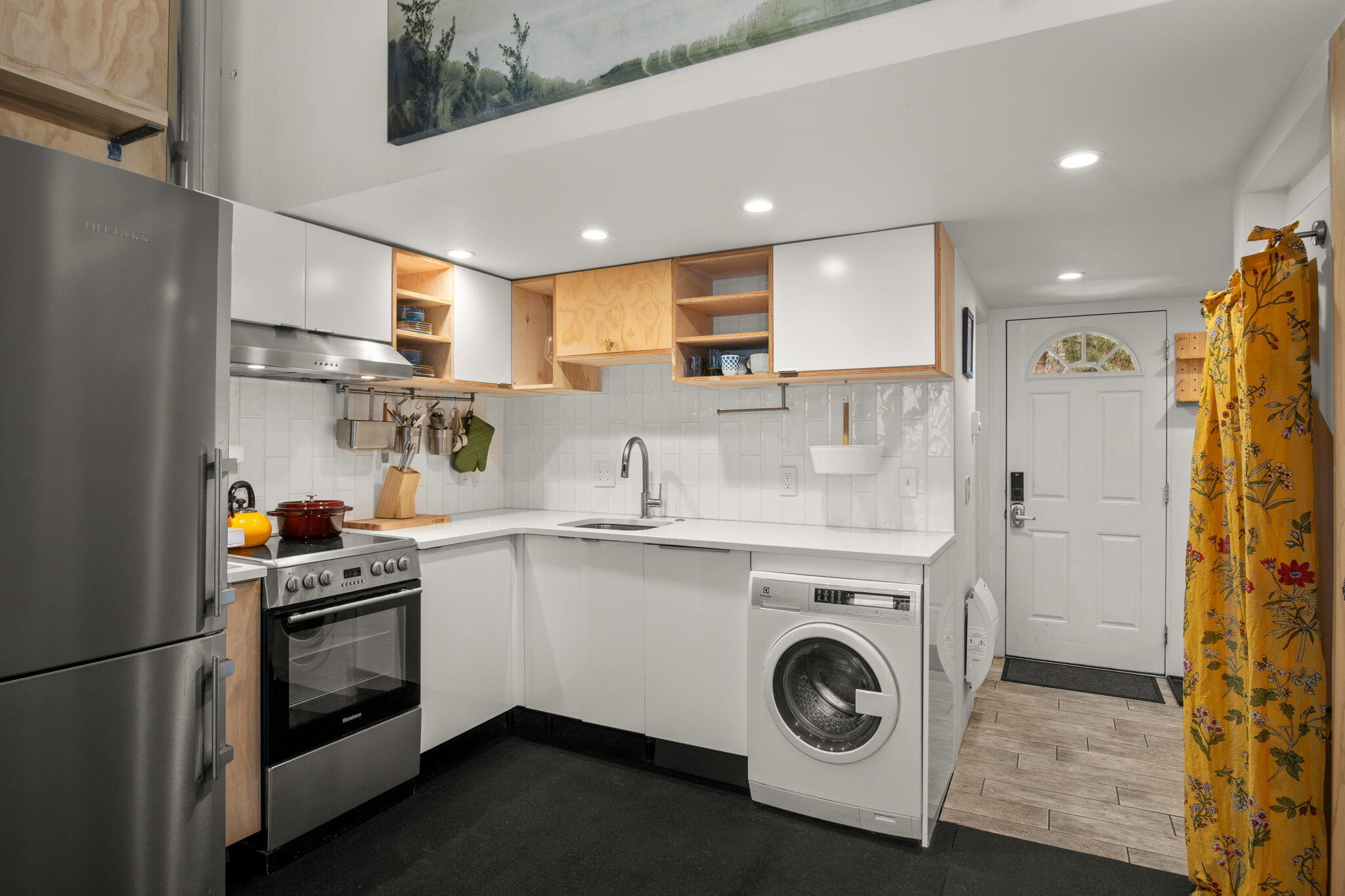 104 Jane Lane, Unit 10 Ketchum, ID 83340 - Photo 4 of 14 Kitchen