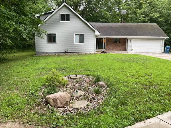 $615,000 | 17601 River Drive, Kearney, MO 64060