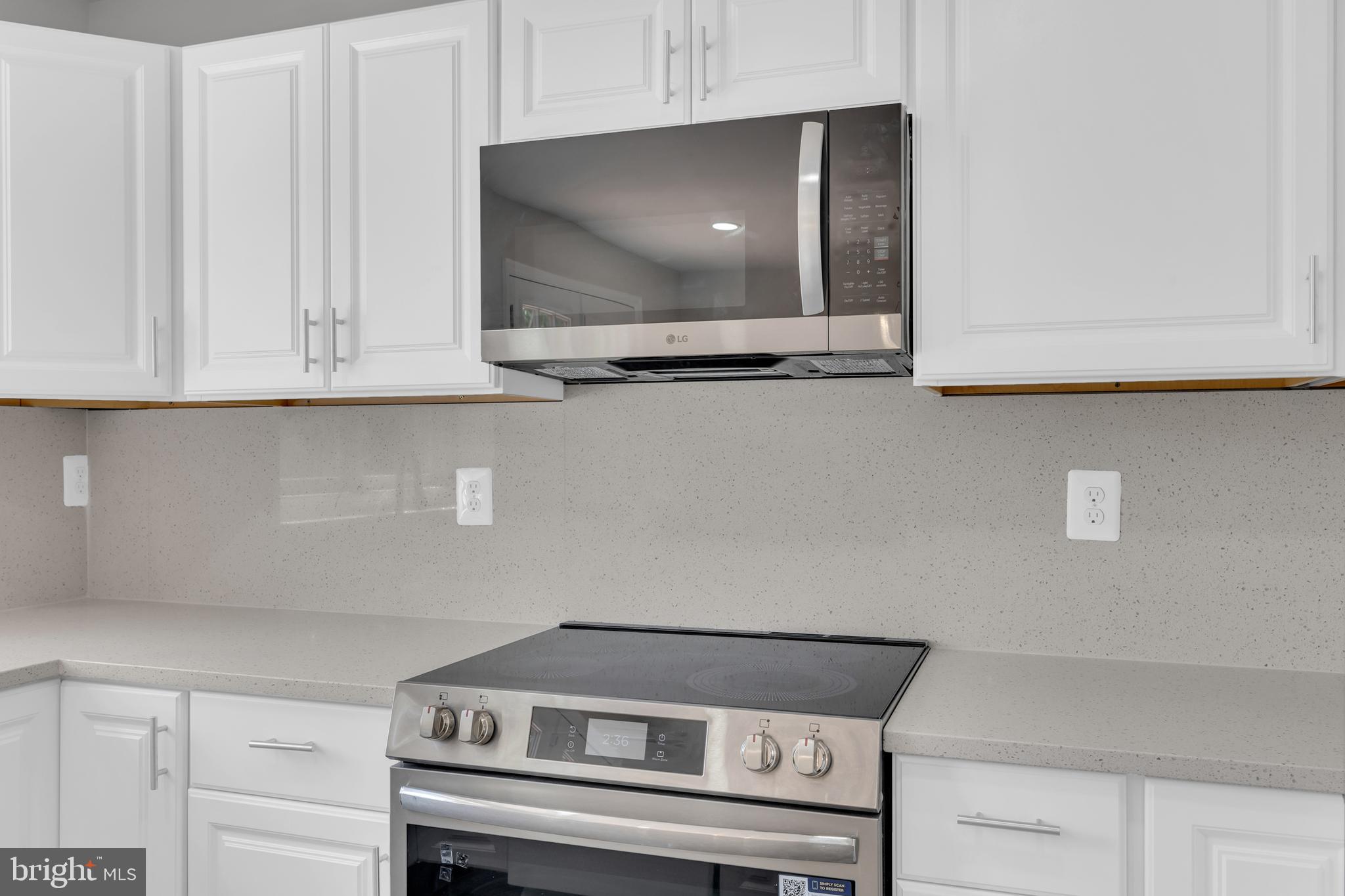 7635 Monitor Court Manassas, VA 20109 - Photo 10 of 46 a view of washer and dryer