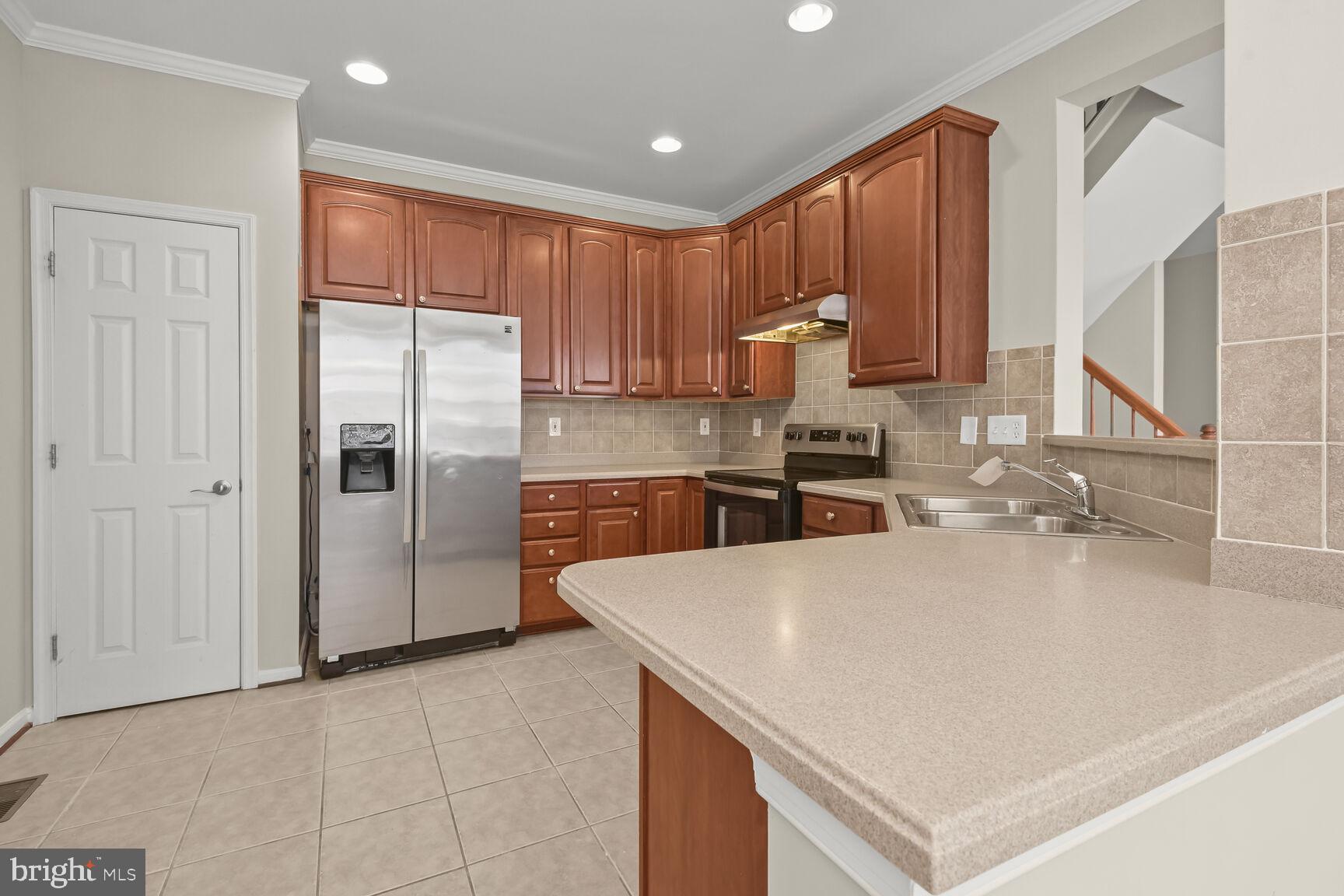 7175 Water Oak Road, Unit 236 Elkridge, MD 21075 - Photo 12 of 26 Kitchen