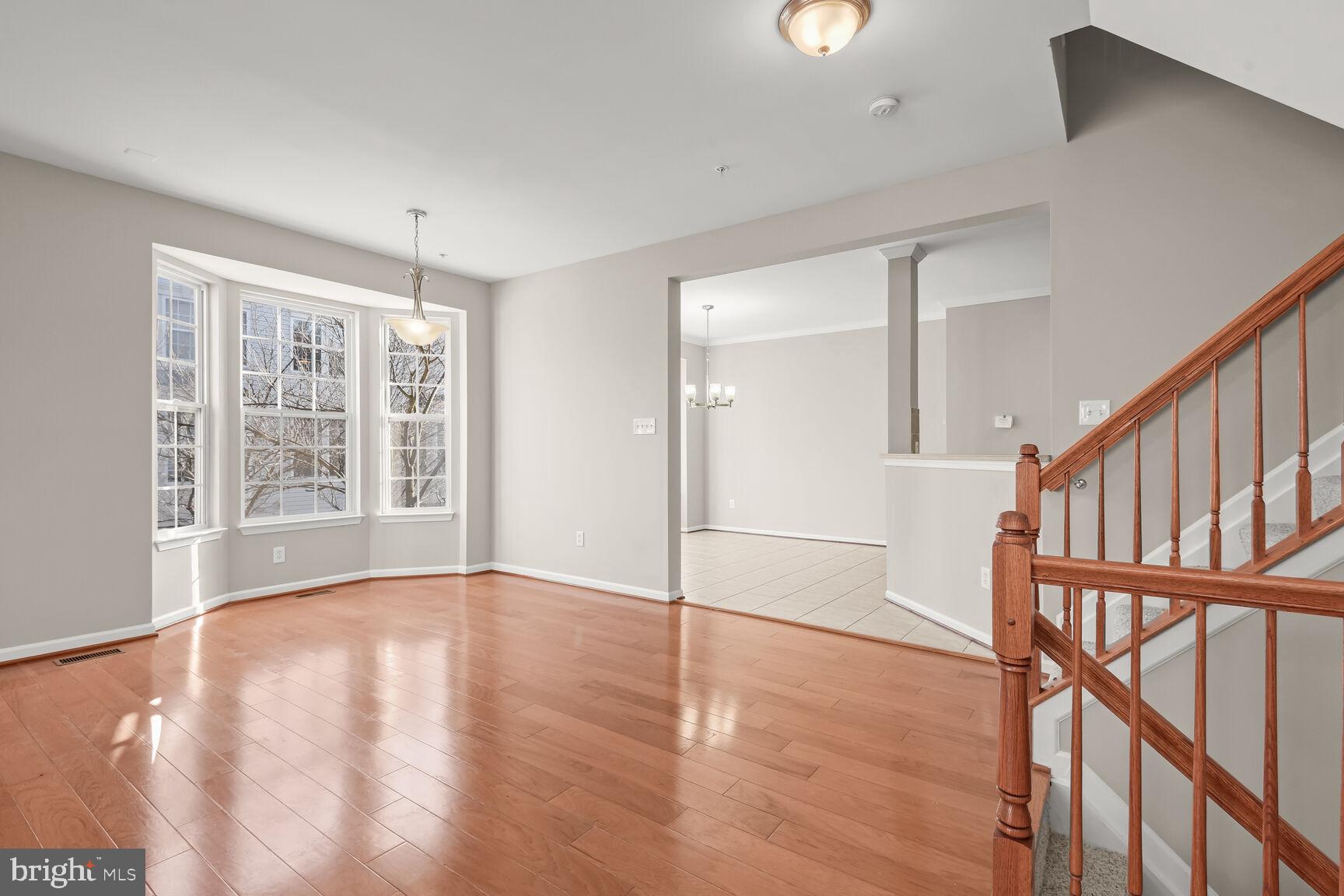 7175 Water Oak Road, Unit 236 Elkridge, MD 21075 - Photo 5 of 26 Dining Room