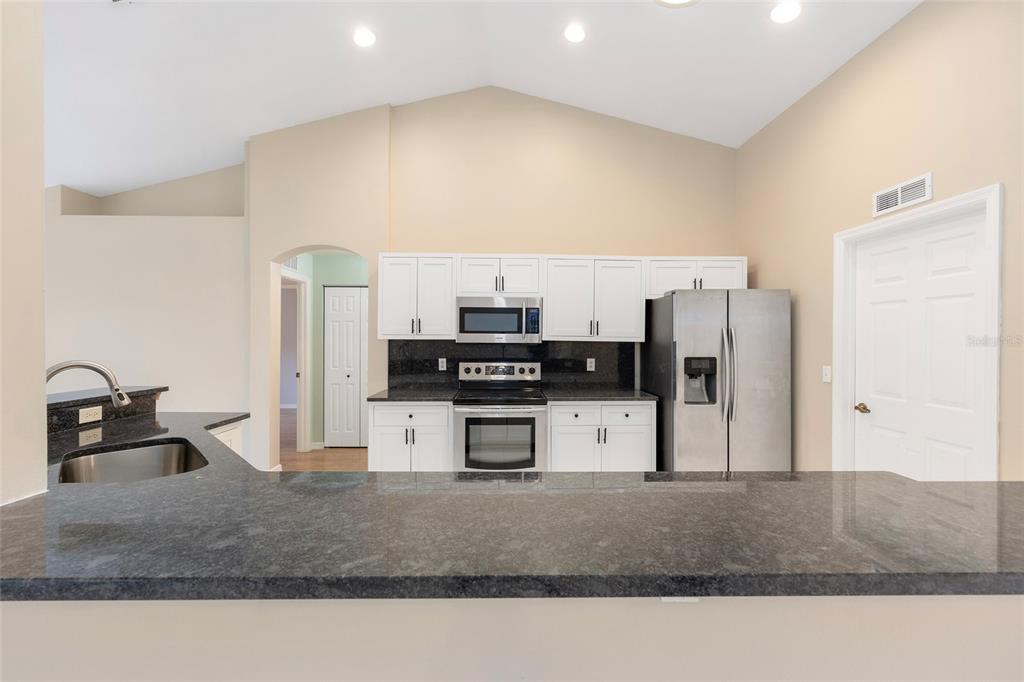 11883 Southeast 176th Place Road Summerfield, FL 34491 - Photo 16 of 54