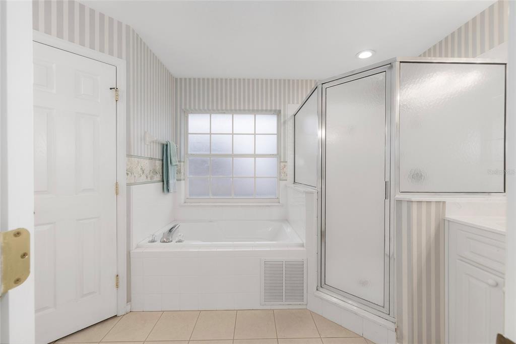 11883 Southeast 176th Place Road Summerfield, FL 34491 - Photo 4 of 54