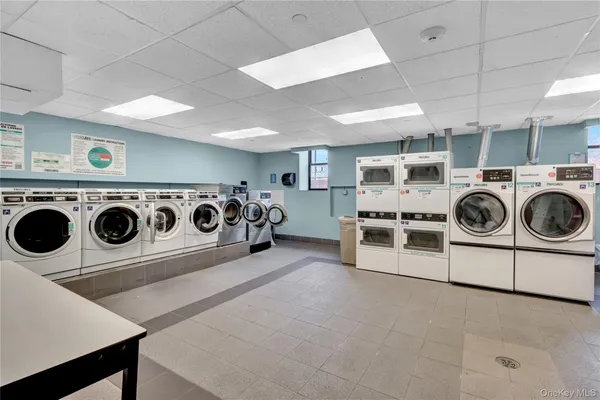 $2,800 | 25 West Broadway, Unit 110, Long Beach, NY 11561