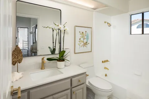 $1,898,000 | 5 Clover Lane, San Carlos, CA 94070