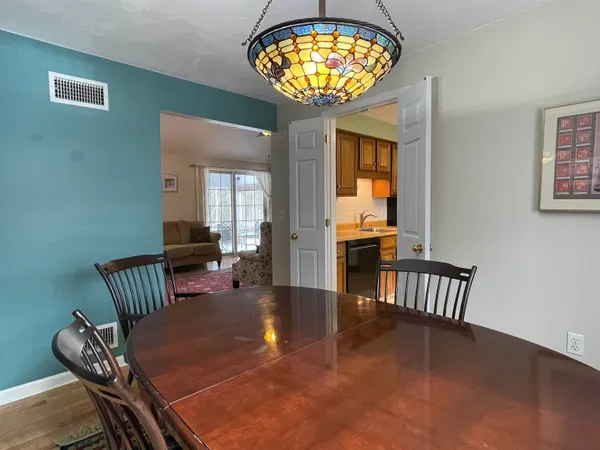 $365,000 | 14 Colonial Square, Unit 14, Peterborough, NH 03458