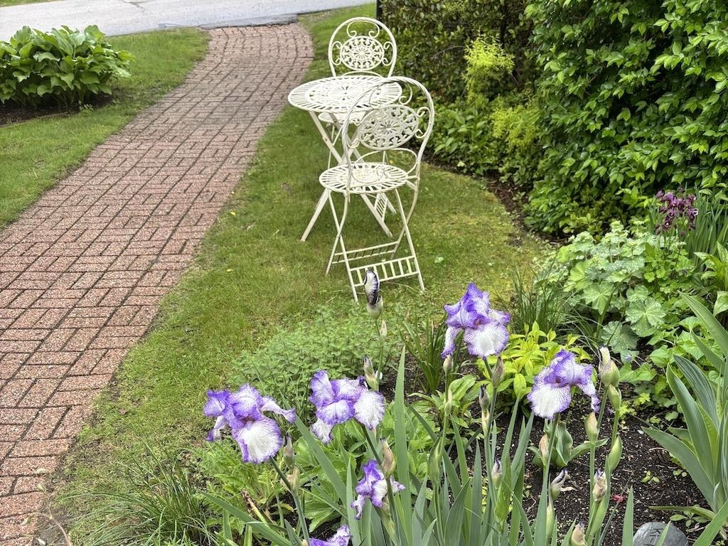 14 Colonial Square, Unit 14 Peterborough, NH 03458 - Photo 3 of 47