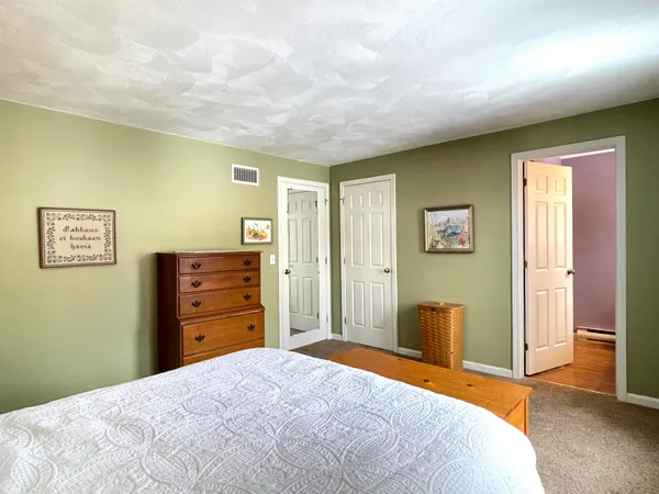 $365,000 | 14 Colonial Square, Unit 14, Peterborough, NH 03458