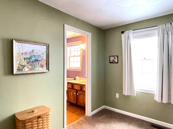 $365,000 | 14 Colonial Square, Unit 14, Peterborough, NH 03458