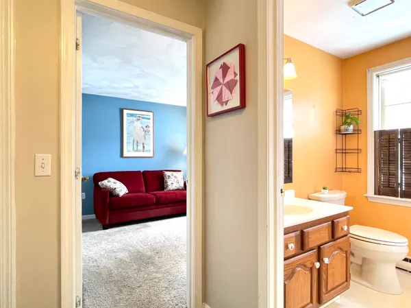 $365,000 | 14 Colonial Square, Unit 14, Peterborough, NH 03458