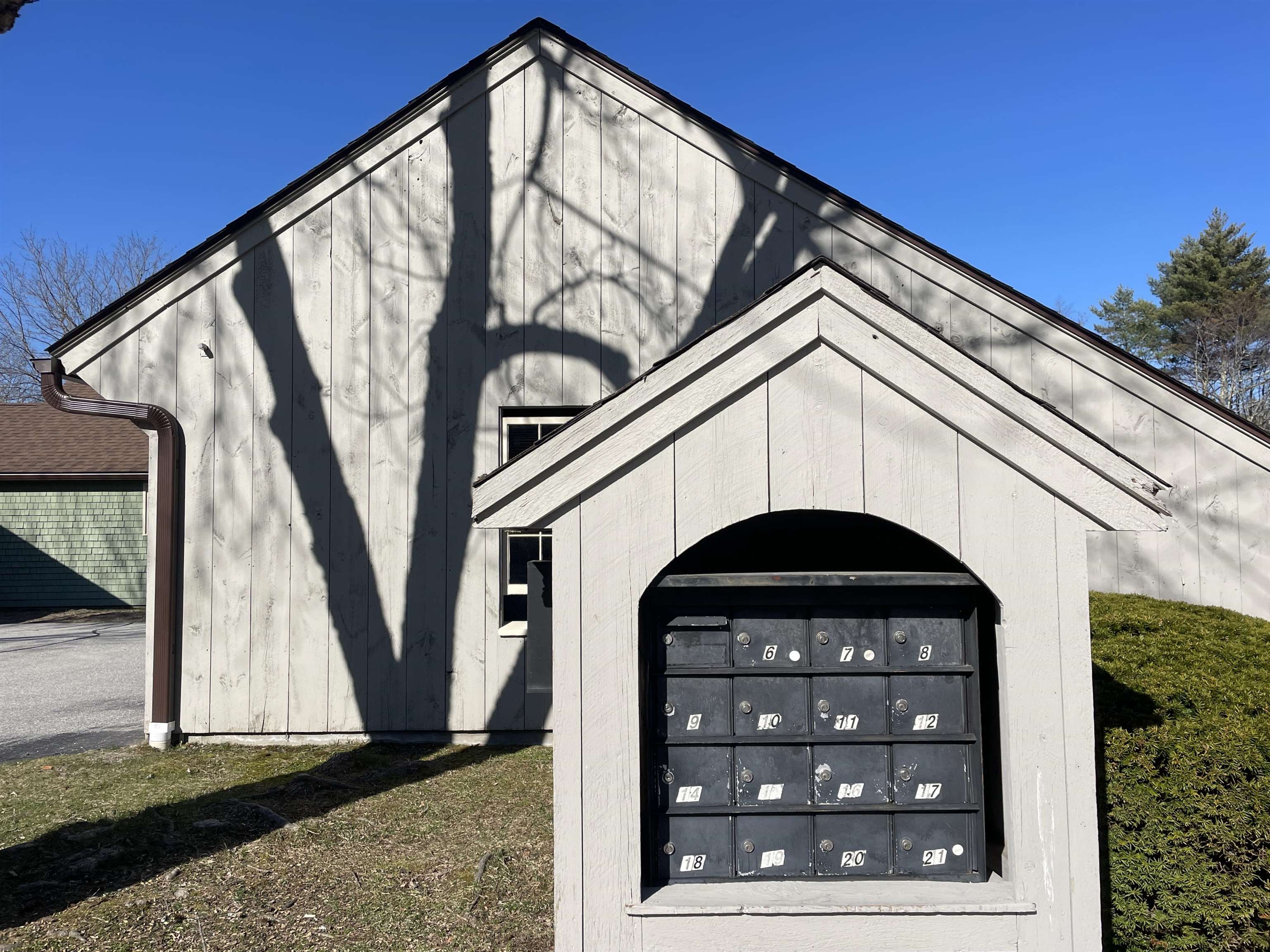 14 Colonial Square, Unit 14 Peterborough, NH 03458 - Photo 4 of 47