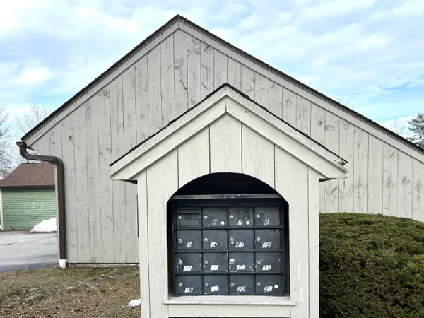 $365,000 | 14 Colonial Square, Unit 14, Peterborough, NH 03458