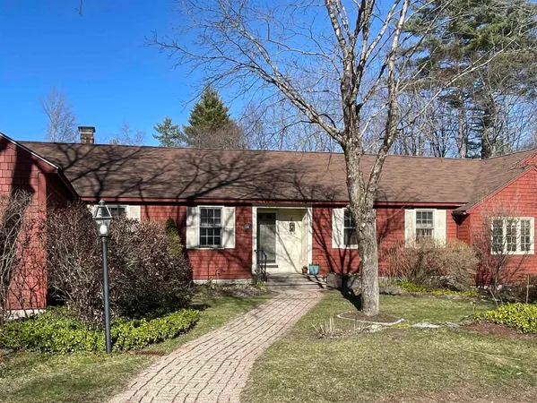 $365,000 | 14 Colonial Square, Unit 14, Peterborough, NH 03458