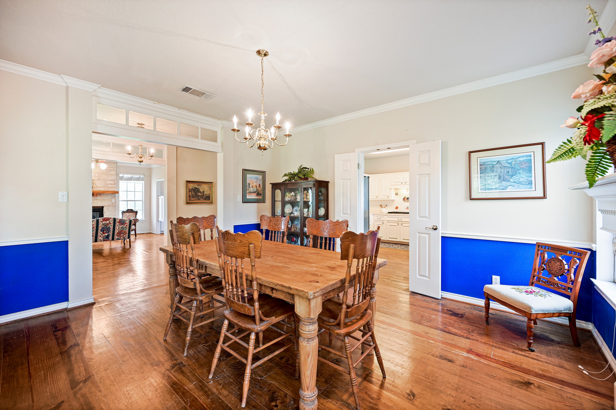 364 Nameless Road Driftwood, TX 78619 - Photo 13 of 32 The dining room opens to the front foyer and the kitchen.