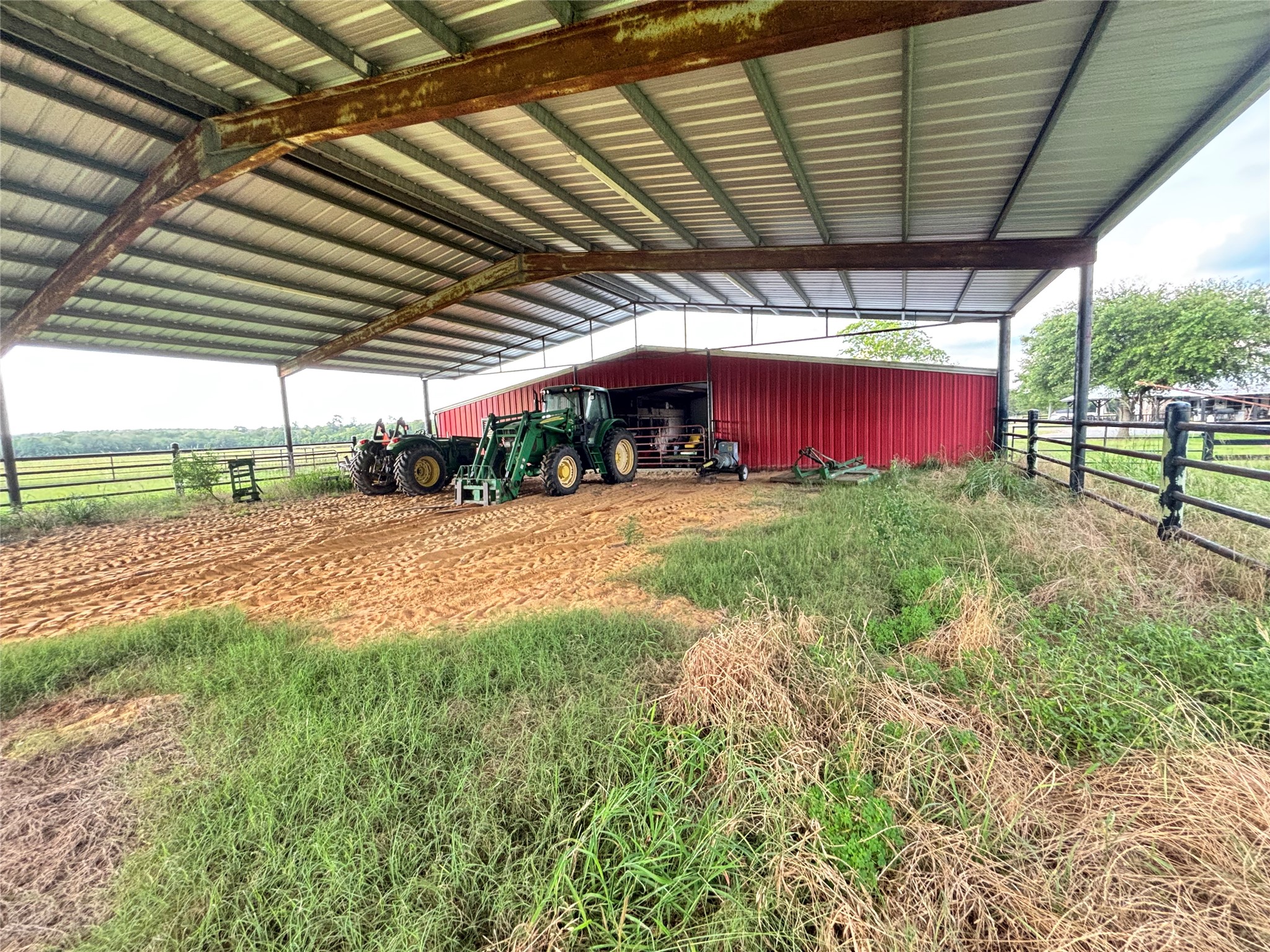40062 Highway 105 Batson, TX 77519 - Photo 8 of 30 a view of a backyard of the house