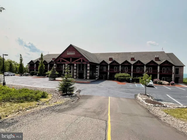 $589,000 | 45 Conyngham Drive, Hazleton, PA 18202