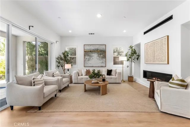 $3,880,000 | 105 Shear, Irvine, CA 92618