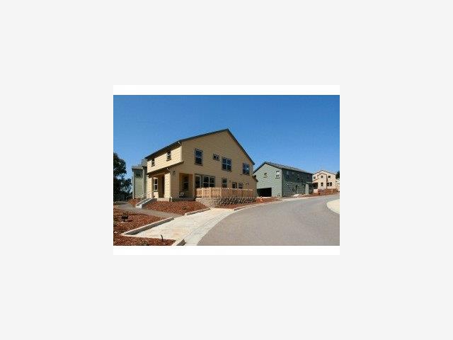 906 Ranch View Road Santa Cruz, CA 95064 - Photo 3 of 9 Gallery Image 3