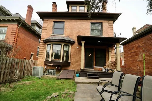 $4,800 | 1548 Shady Avenue, Pittsburgh, PA 15217