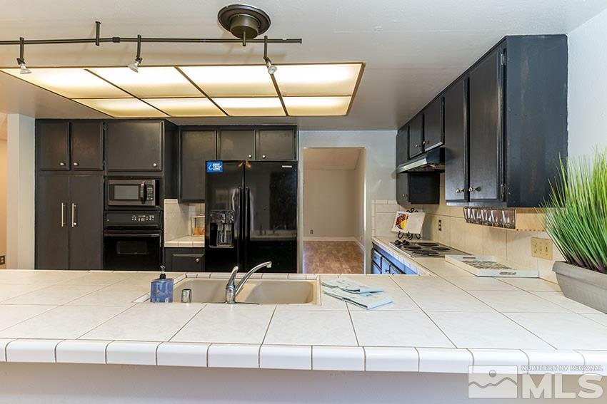 910 Pinebrook Road Reno, NV 89509 - Photo 7 of 26 Photo 7