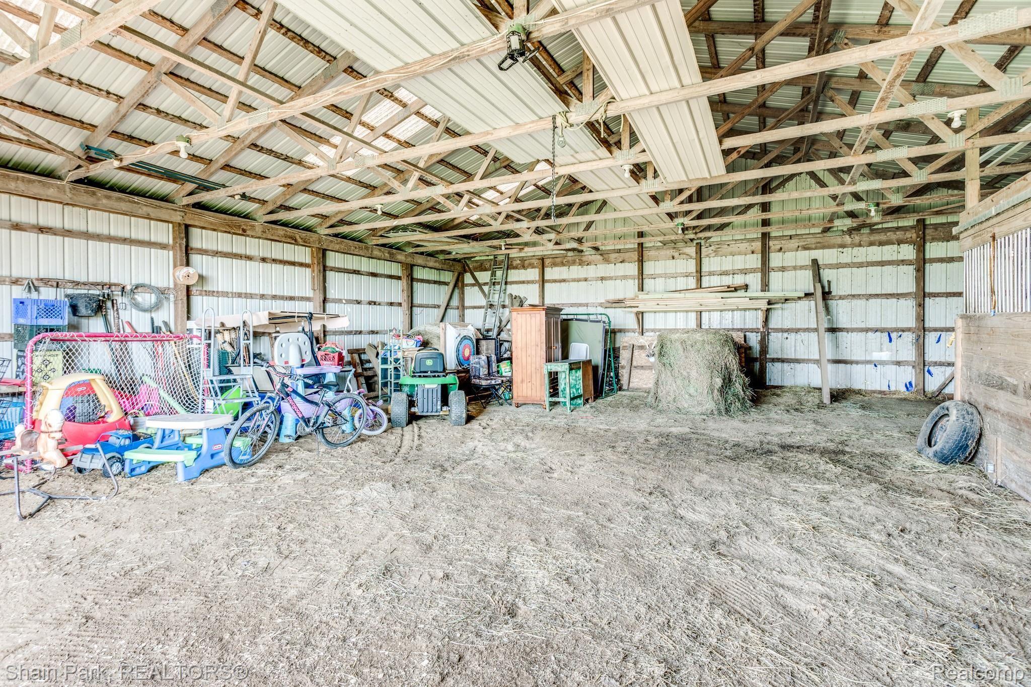 4985 County Farm Road Croswell, MI 48422 - Photo 28 of 32 40 X 40 Pole Barn