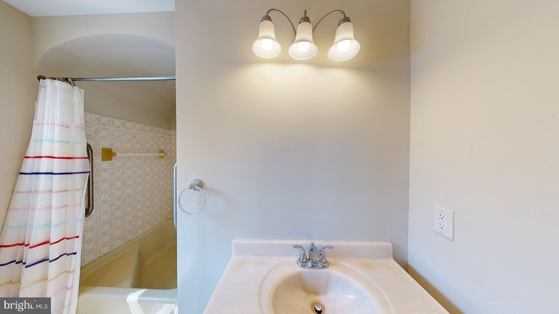 9222 Nottingwood Road Baltimore, MD 21237 - Photo 20 of 34 Gallery Image 20