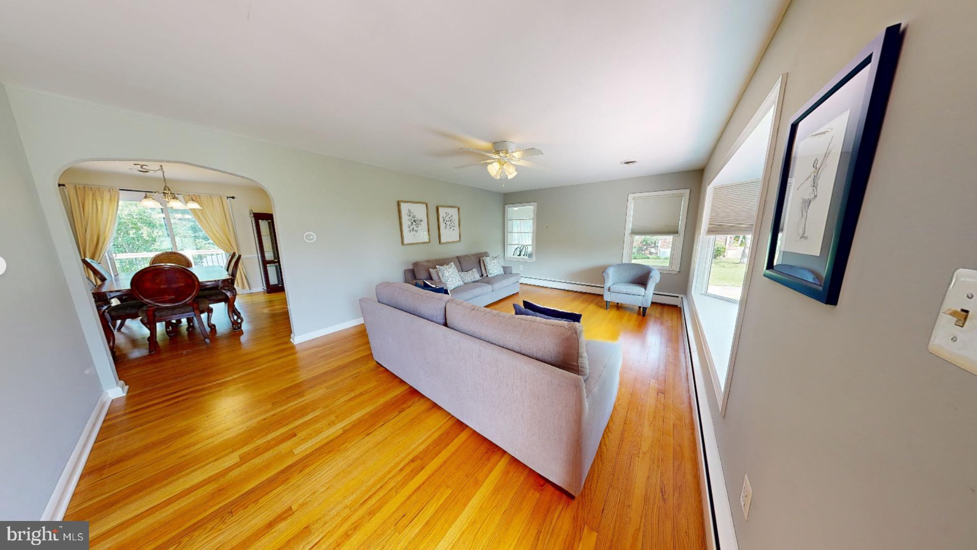 9222 Nottingwood Road Baltimore, MD 21237 - Photo 4 of 34 Gallery Image 4