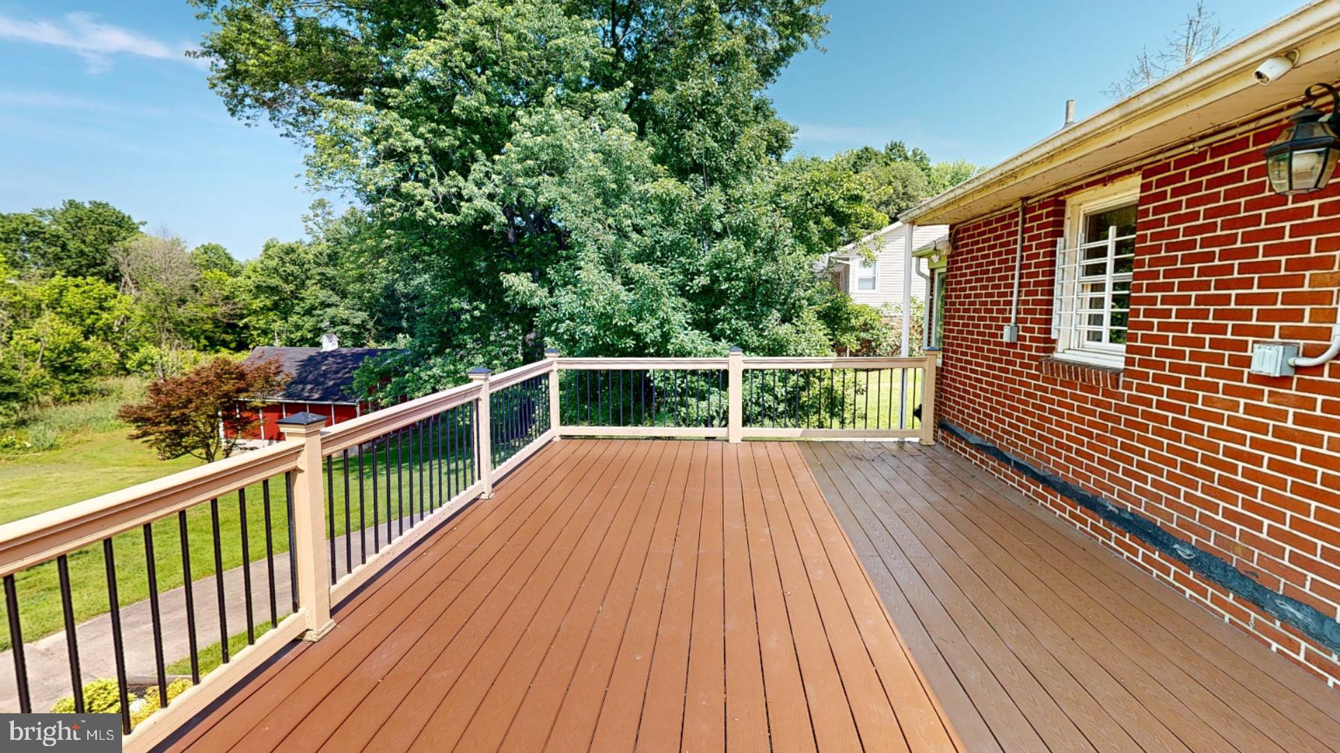9222 Nottingwood Road Baltimore, MD 21237 - Photo 10 of 34 Gallery Image 10
