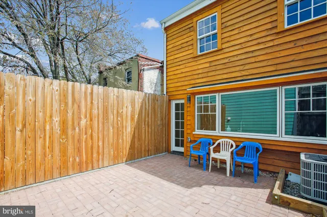 $839,000 | 903 11th Street Southeast, Washington, DC 20003