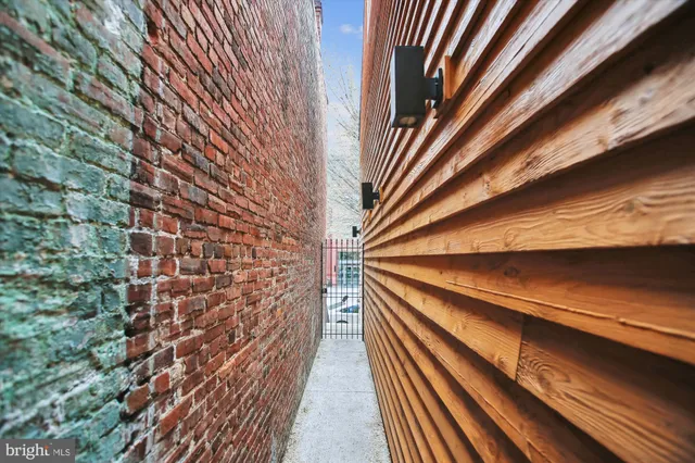 $839,000 | 903 11th Street Southeast, Washington, DC 20003