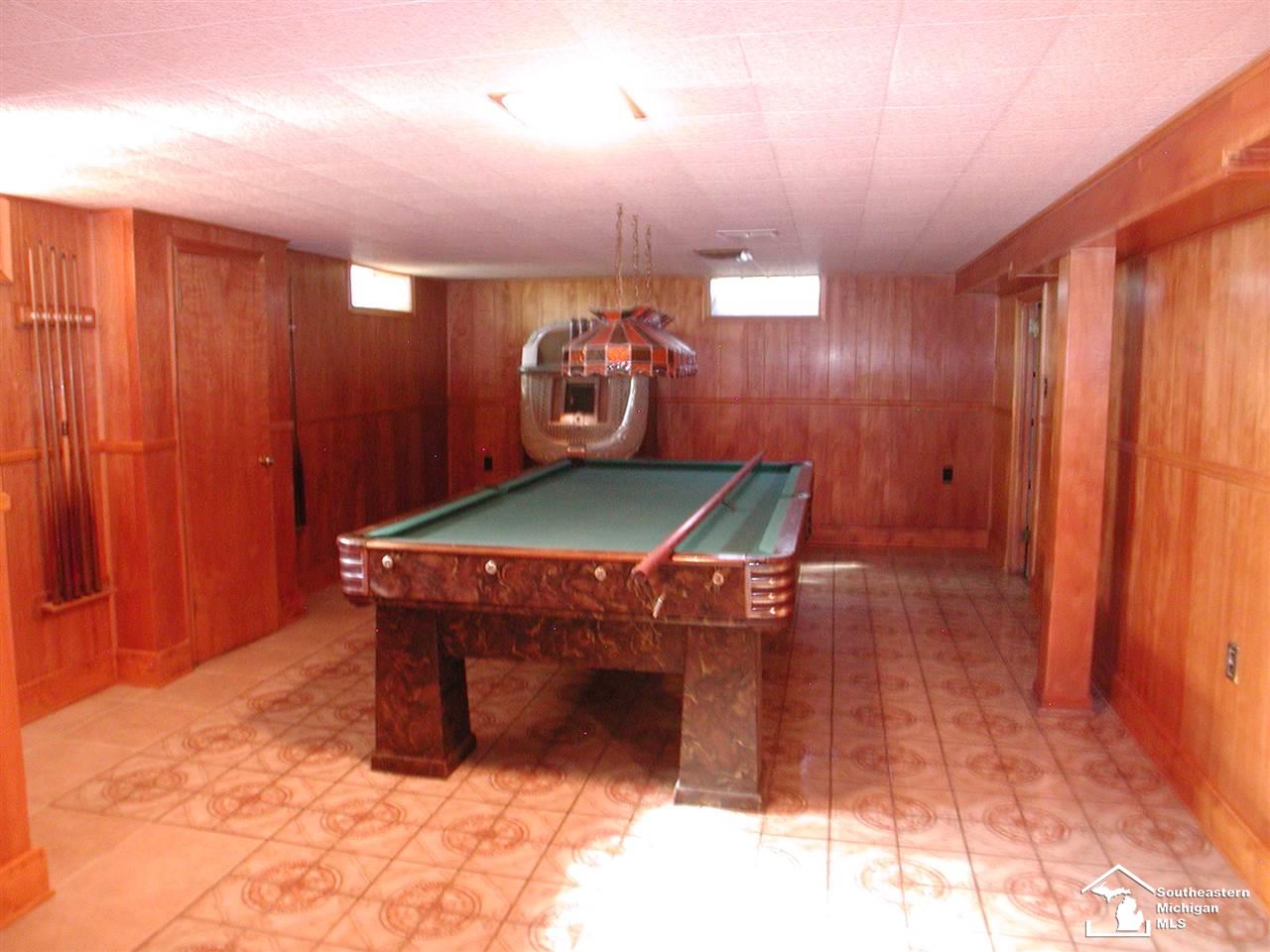 9241 Reeck Road Allen Park, MI 48101 - Photo 10 of 13