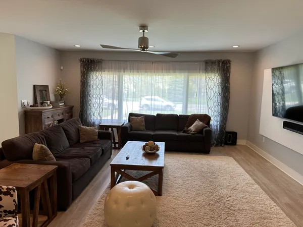 $6,500 | 4515 North Lake Drive, Whitefish Bay, WI 53211