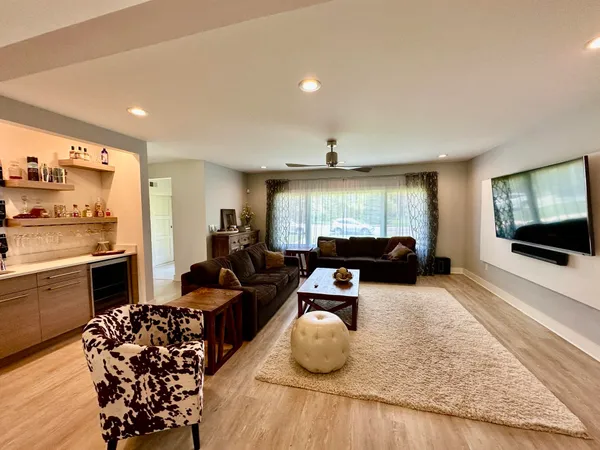 $6,500 | 4515 North Lake Drive, Whitefish Bay, WI 53211