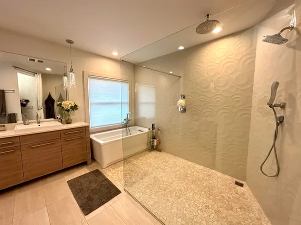 $6,500 | 4515 North Lake Drive, Whitefish Bay, WI 53211