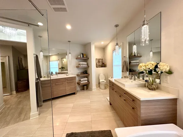 $6,500 | 4515 North Lake Drive, Whitefish Bay, WI 53211