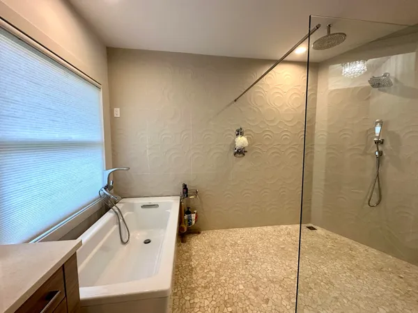 $6,500 | 4515 North Lake Drive, Whitefish Bay, WI 53211