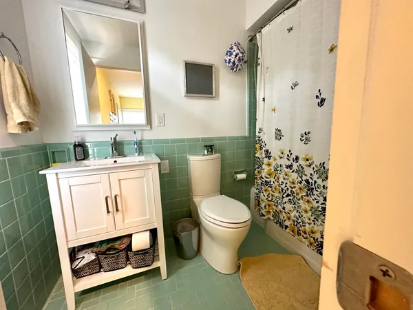 $6,500 | 4515 North Lake Drive, Whitefish Bay, WI 53211