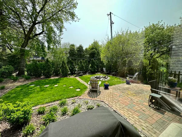 $6,500 | 4515 North Lake Drive, Whitefish Bay, WI 53211