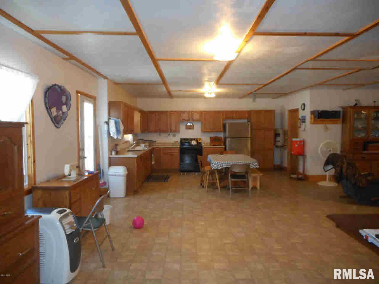 1386 Orchard Hill Road Murphysboro, IL 62966 - Photo 2 of 17 Gallery Image 2