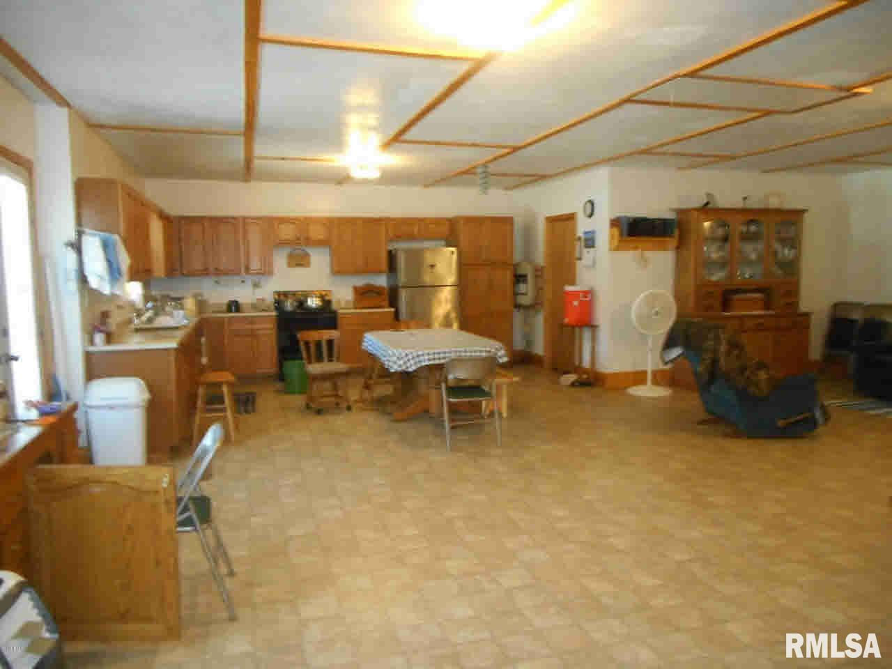 1386 Orchard Hill Road Murphysboro, IL 62966 - Photo 3 of 17 Gallery Image 3