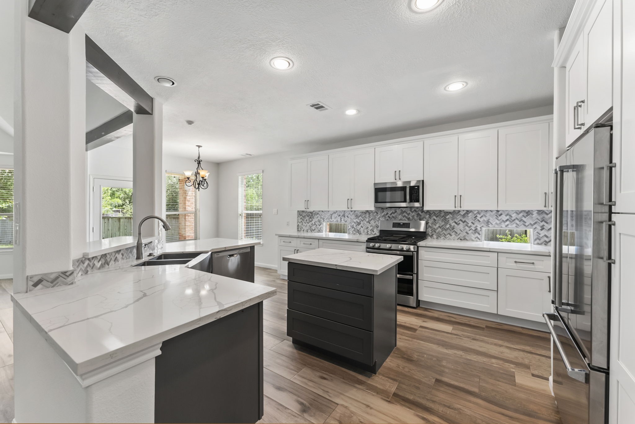 2 Granite Path Place Spring, TX 77389 - Photo 8 of 32