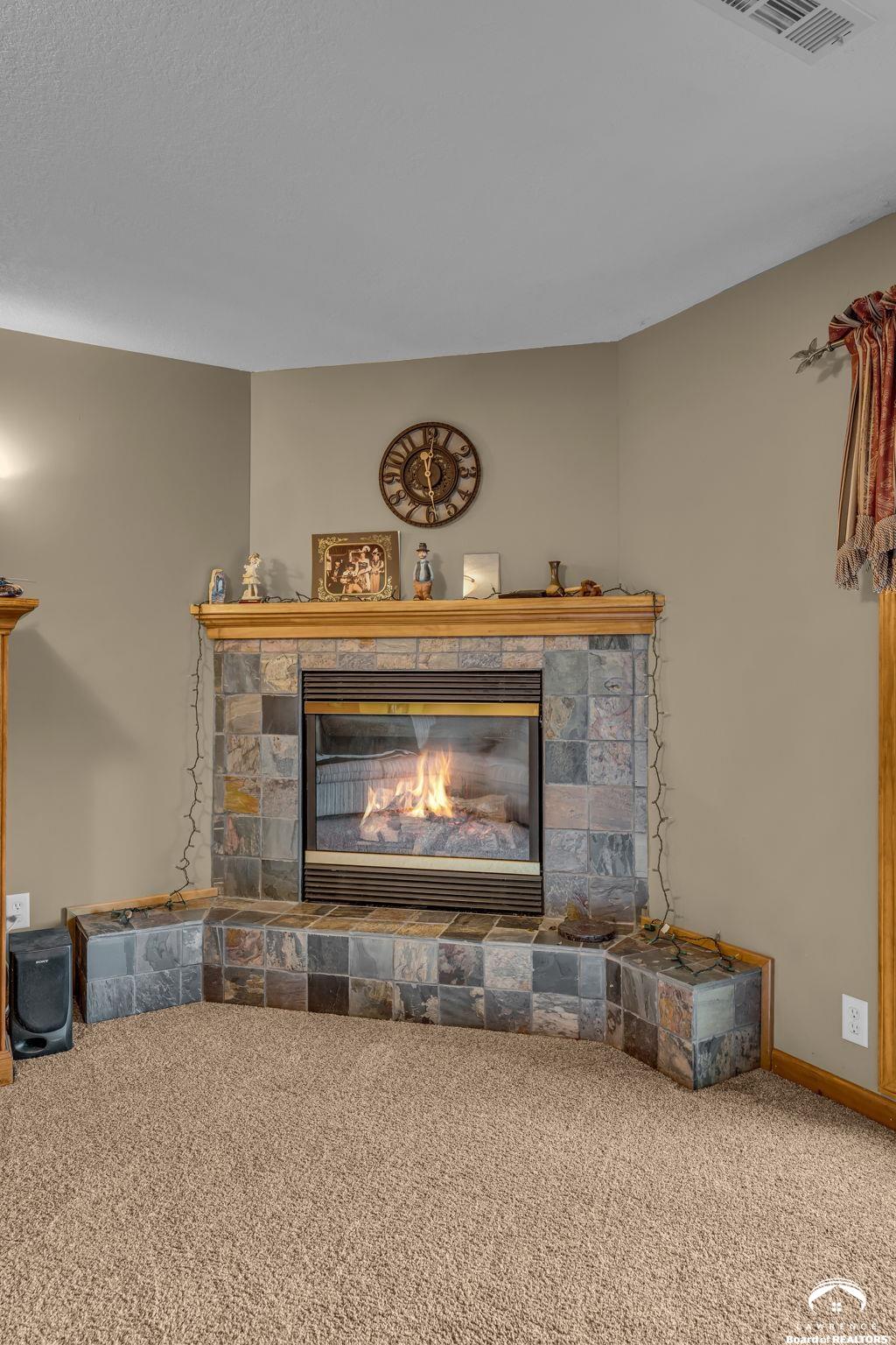 995 East 1549th Road Lawrence, KS 66046 - Photo 43 of 79 Gallery Image 43