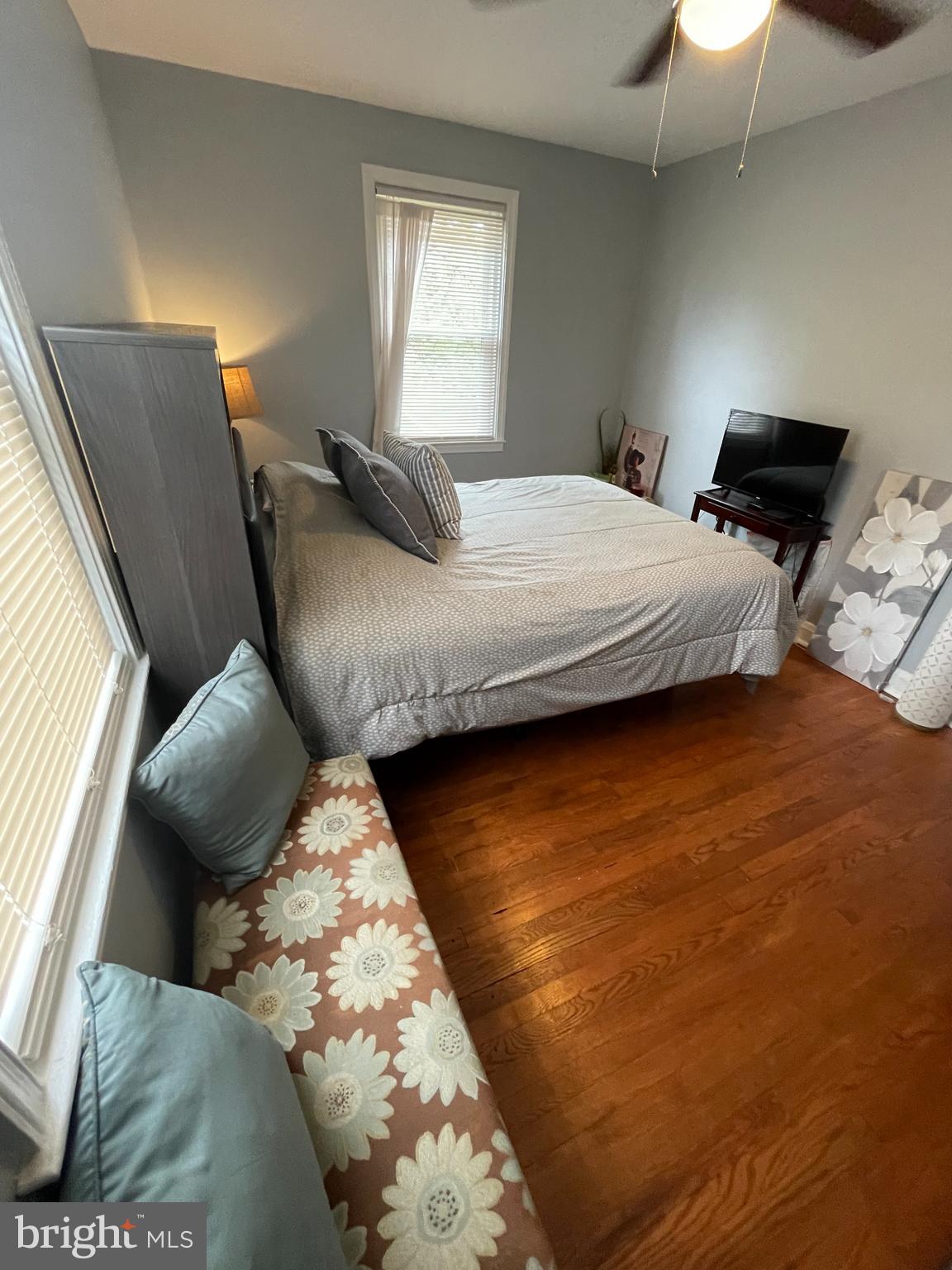 430 South Wickham Road Baltimore, MD 21229 - Photo 11 of 15