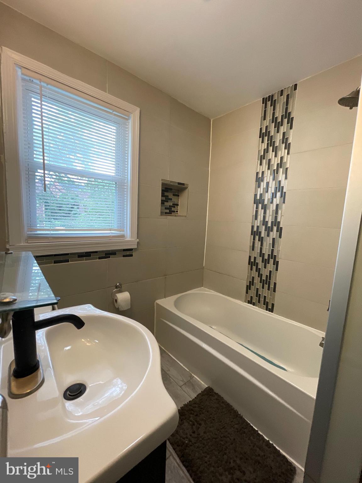 430 South Wickham Road Baltimore, MD 21229 - Photo 10 of 15