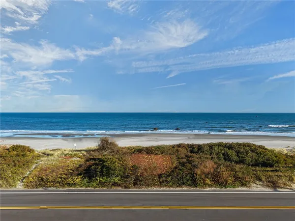 $4,695,000 | 813 Ocean Road, Narragansett, RI 02882