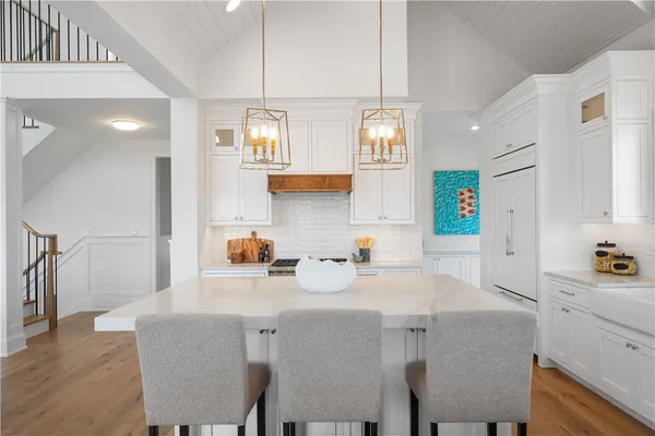 $4,695,000 | 813 Ocean Road, Narragansett, RI 02882