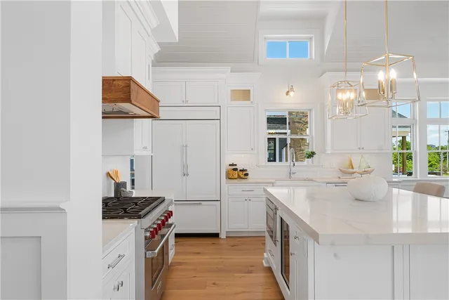 $4,695,000 | 813 Ocean Road, Narragansett, RI 02882