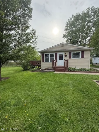 $1,550 | 1378 Cayuga Avenue, Akron, OH 44312